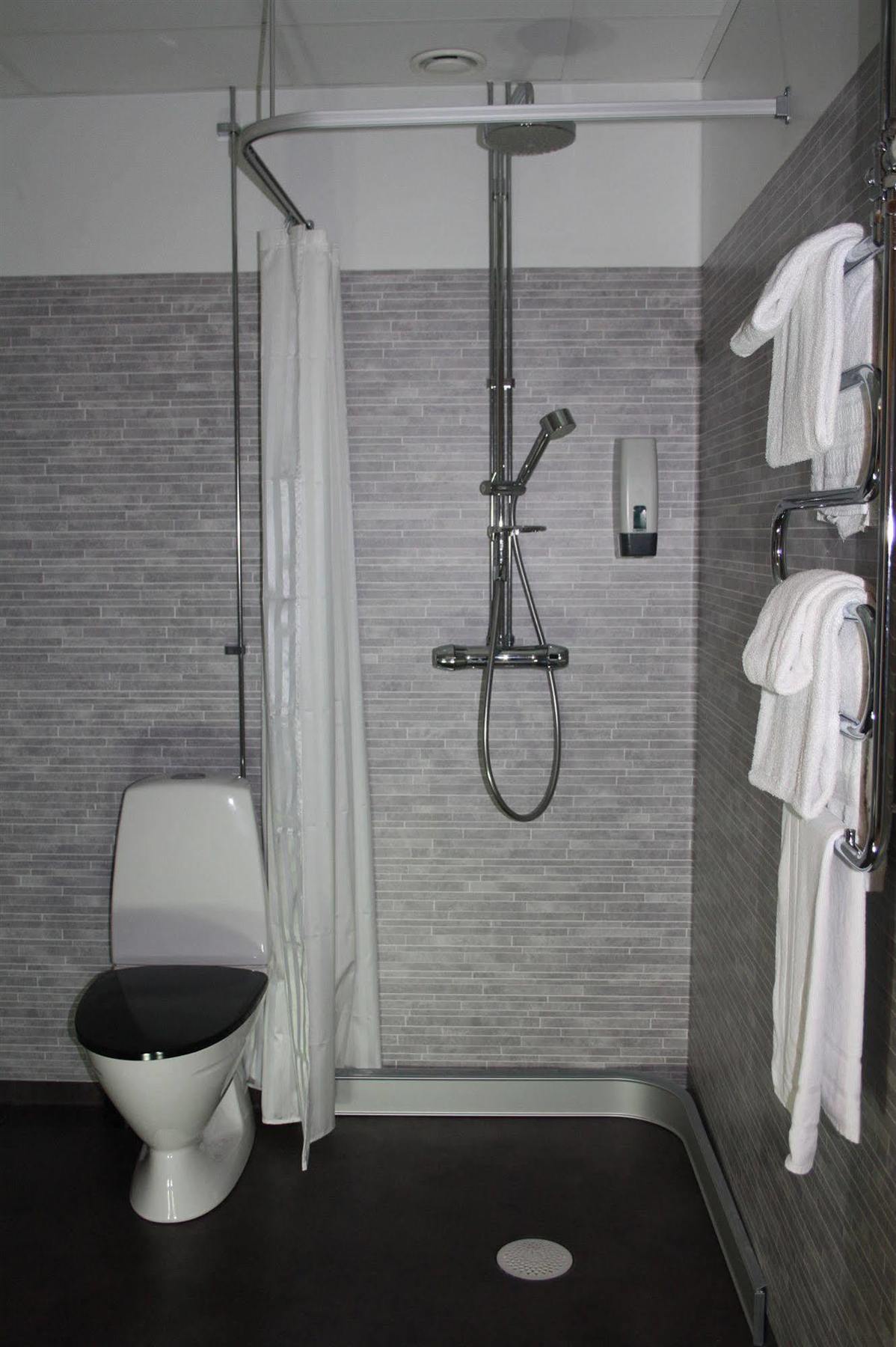 Hoegbo Hotell Skommarsgarden Sandviken Dış mekan fotoğraf
