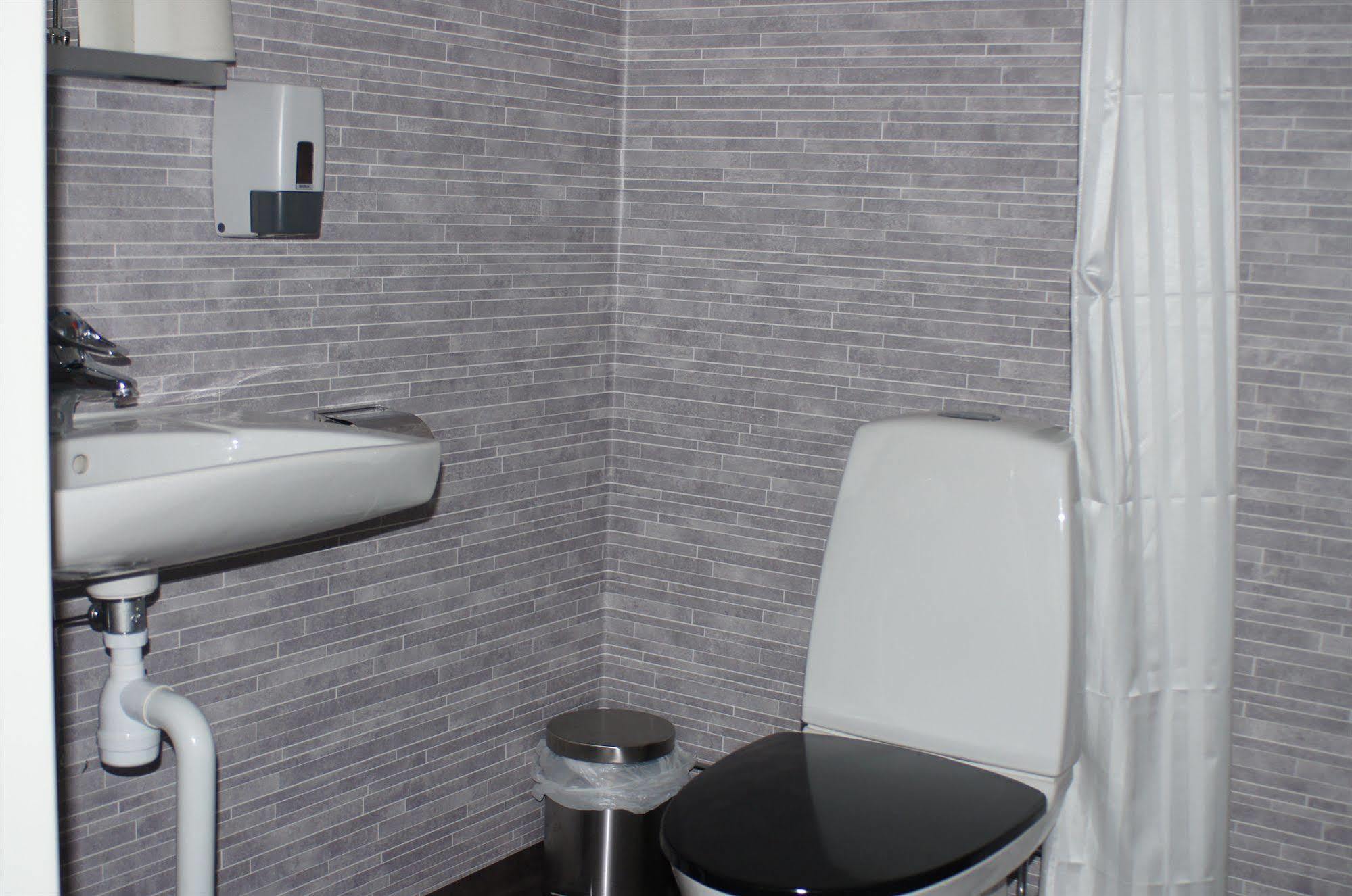 Hoegbo Hotell Skommarsgarden Sandviken Dış mekan fotoğraf