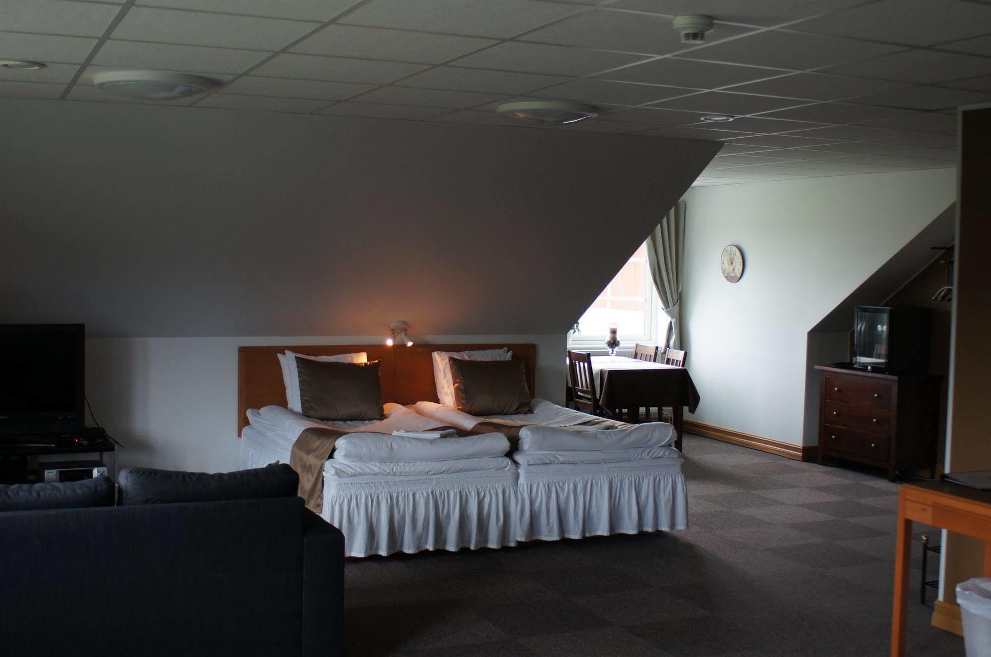 Hoegbo Hotell Skommarsgarden Sandviken Dış mekan fotoğraf